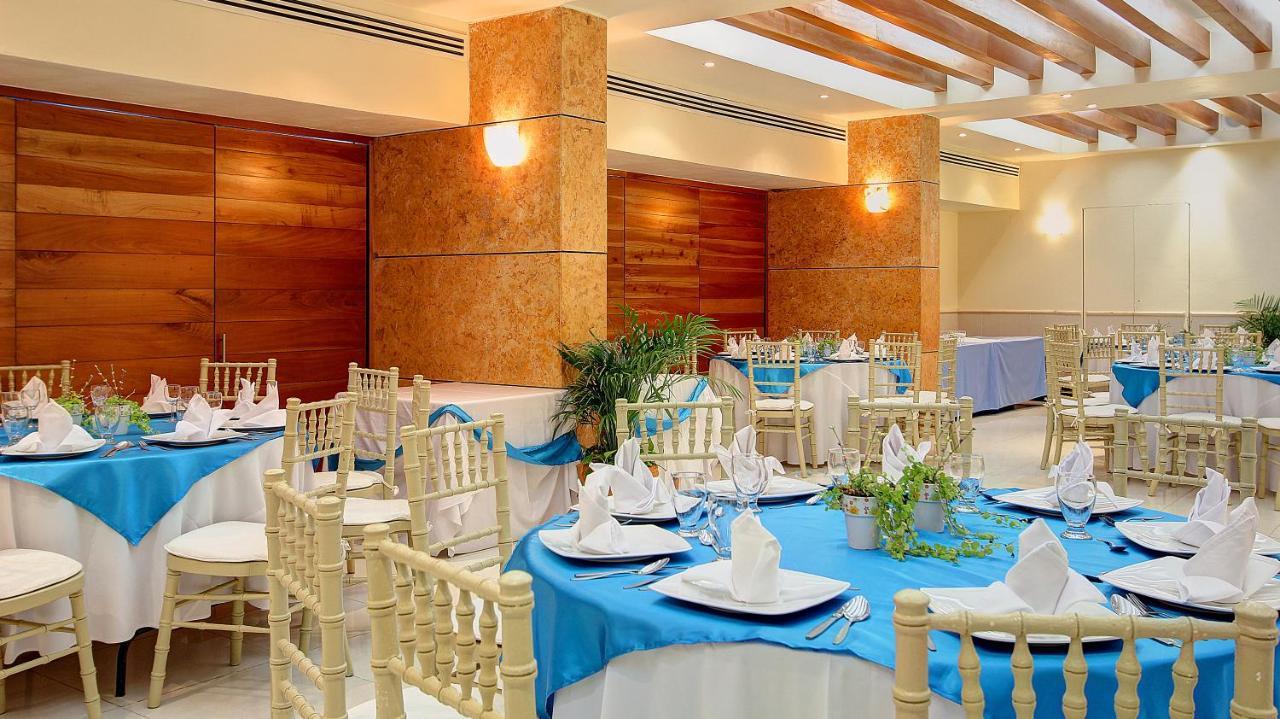 Fiesta Inn Villahermosa Cencali Esterno foto